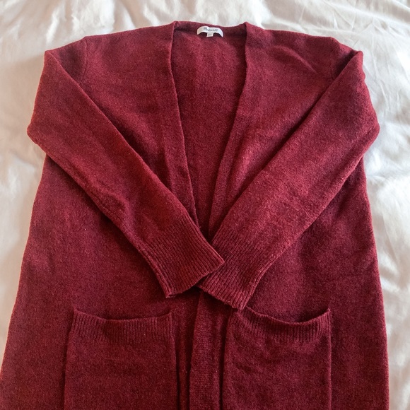 Madewell Kent Cardigan Sweater in Burgundy - Picture 3 of 5